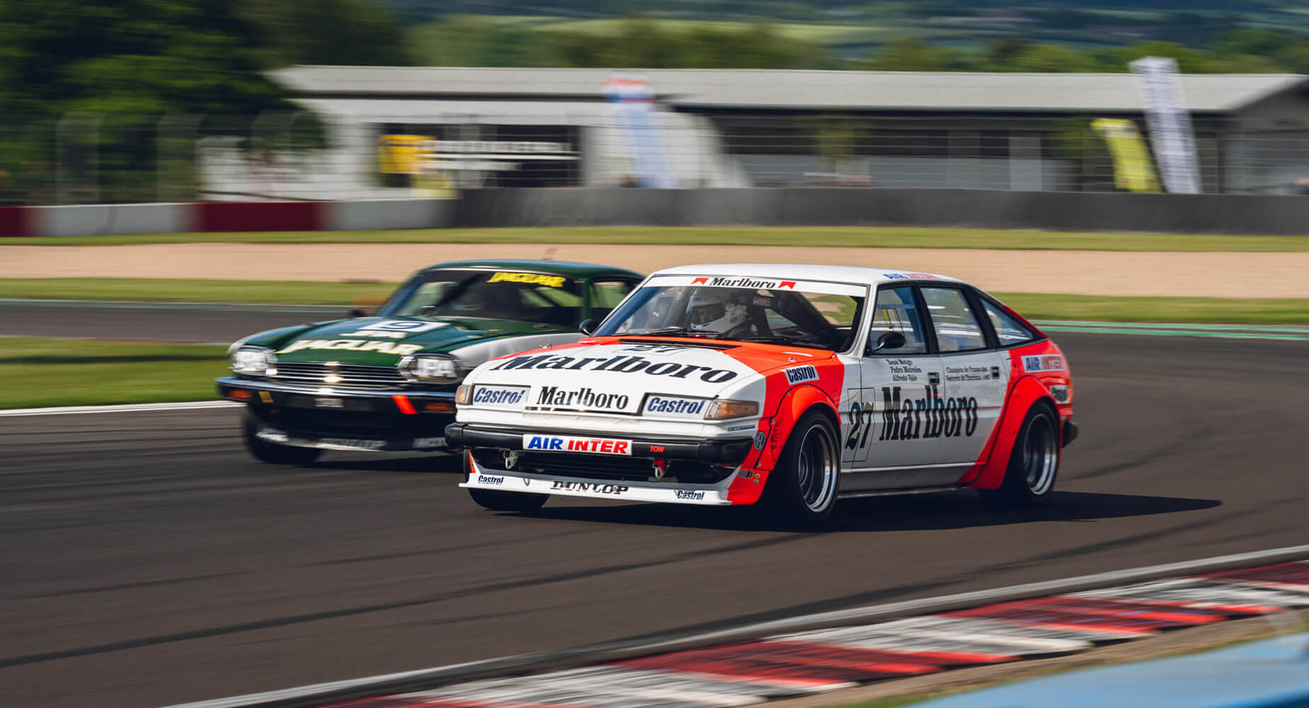 Incredible racing at Donington Historic Festival